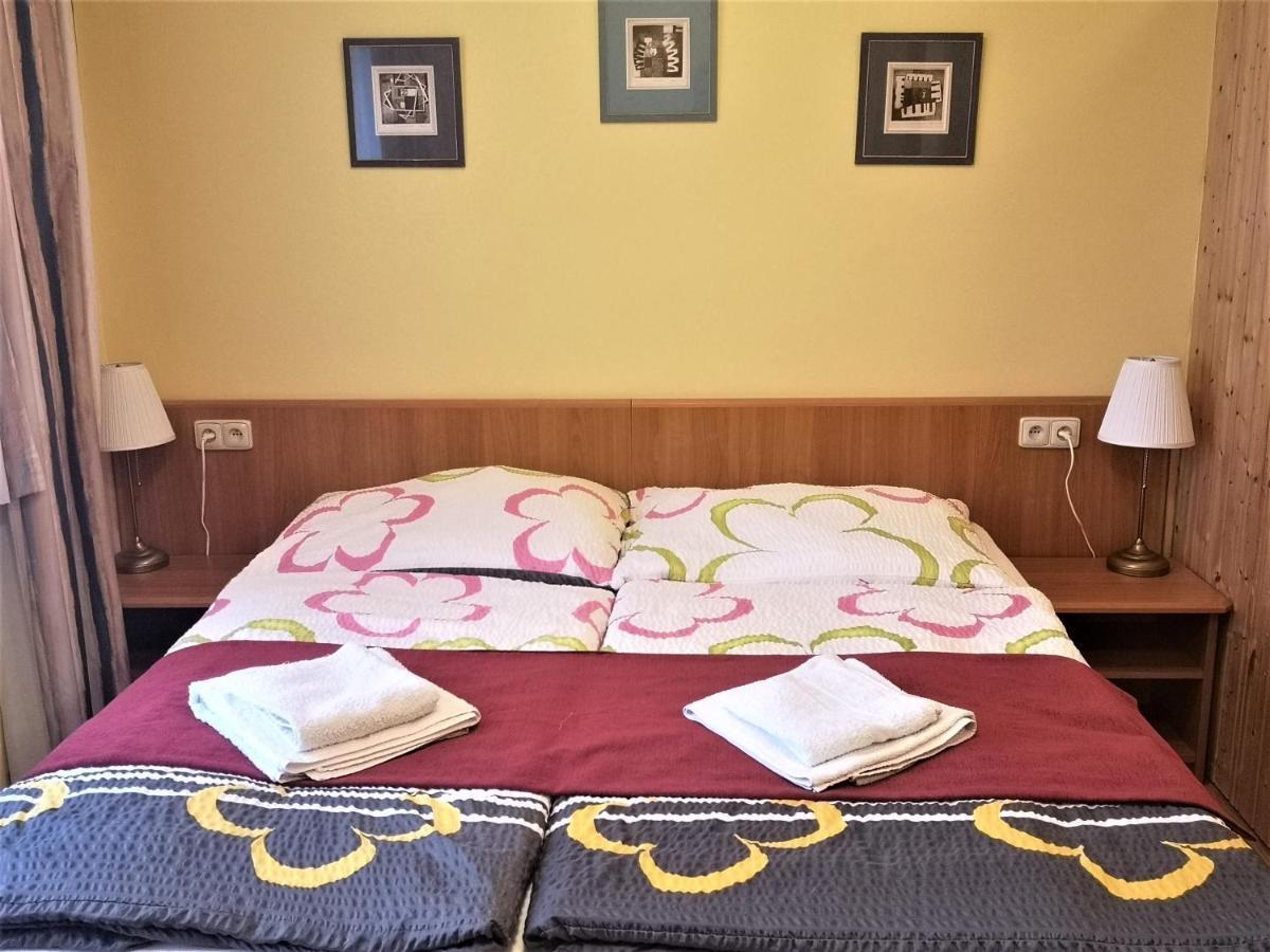 Hanspaulka Garden Apartment Prag
