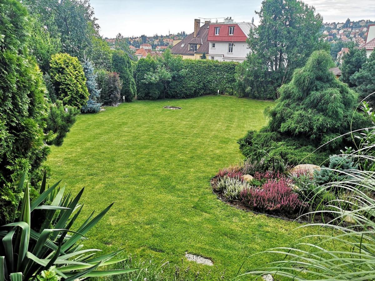 Apartment Hanspaulka Garden Prag
